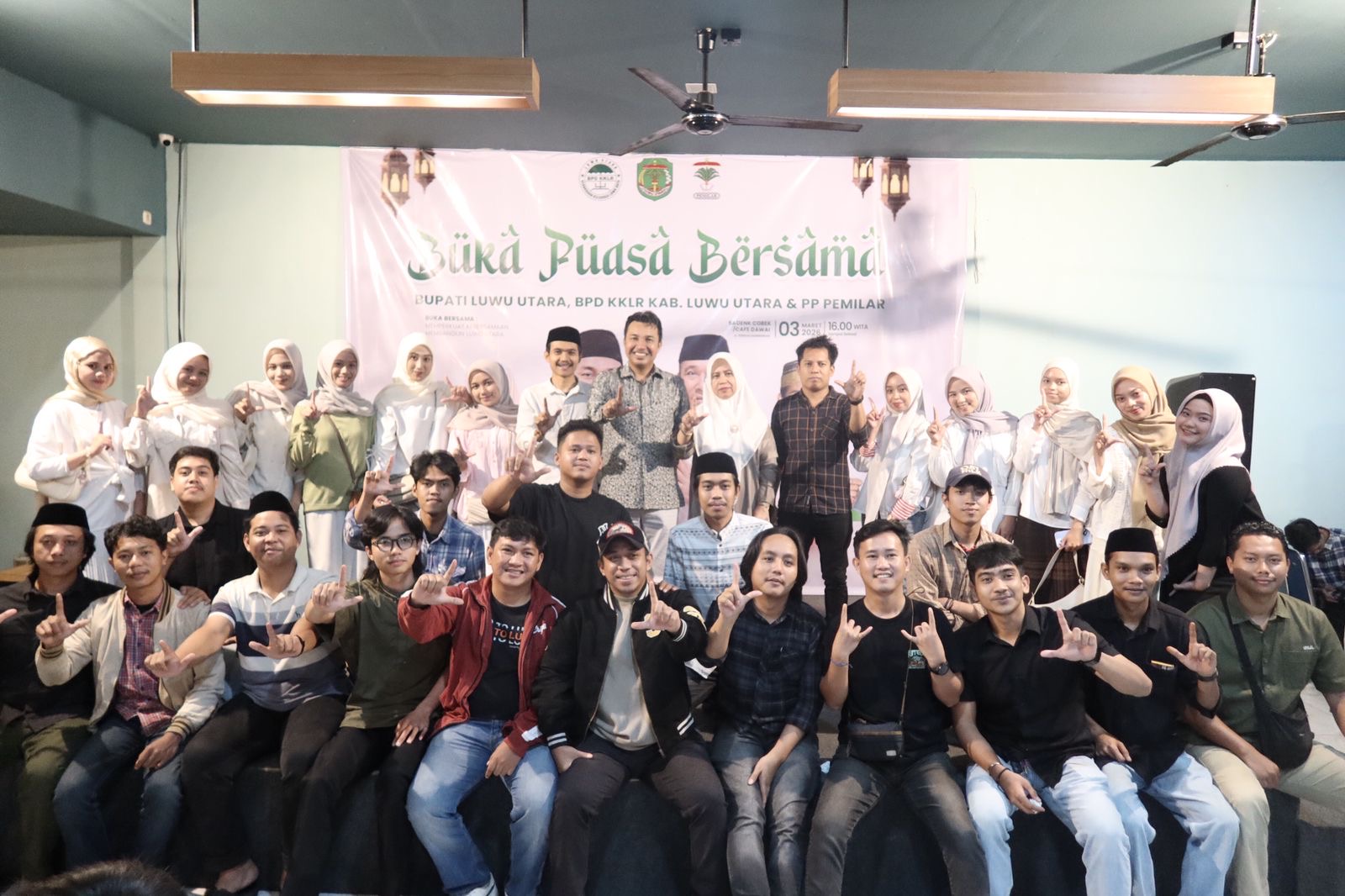 Buka Puasa Bersama Keluarga Lutra Di Makassar, Andi Rahim : Ayo Sama-Samaki Bangun Kampungta