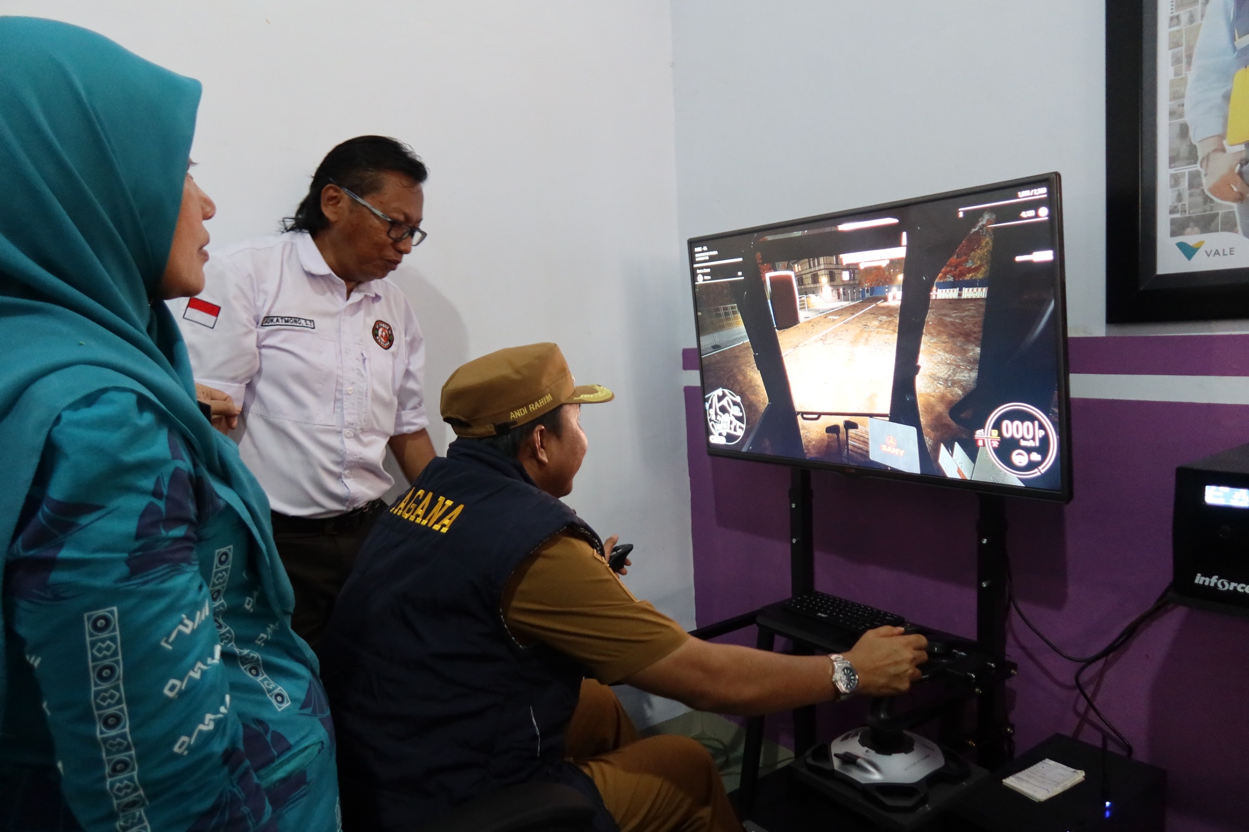 Bupati Launcing Pelatihan Operator Alat Berat PT.POHES 18 Dorong Tenaga Kerja Lokal Siap Industri