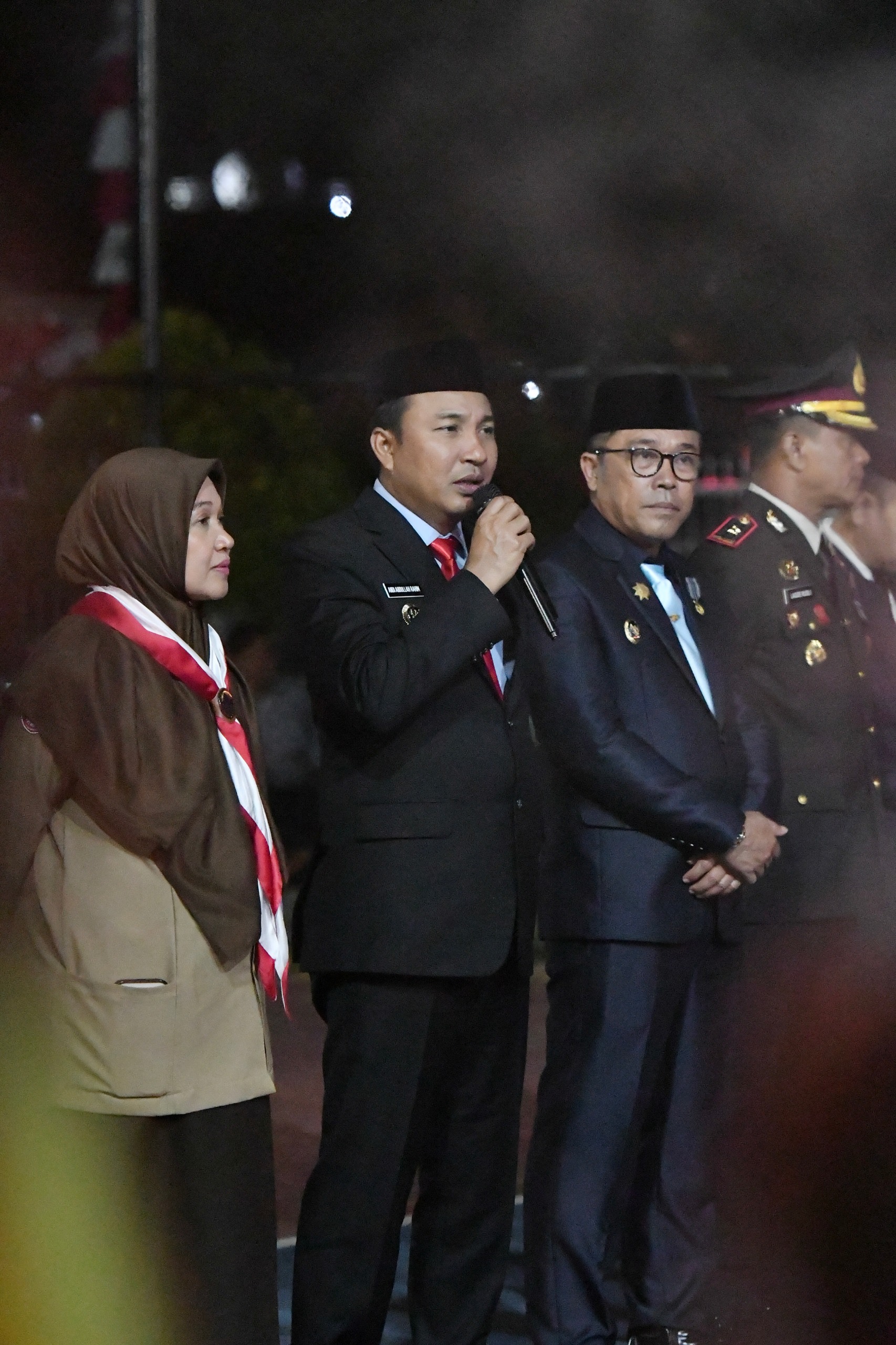 Bupati Luwu Utara Hadiri Apel Kehormatan Dan Renungan suci HUT RI Ke-81 di TMP Masamba