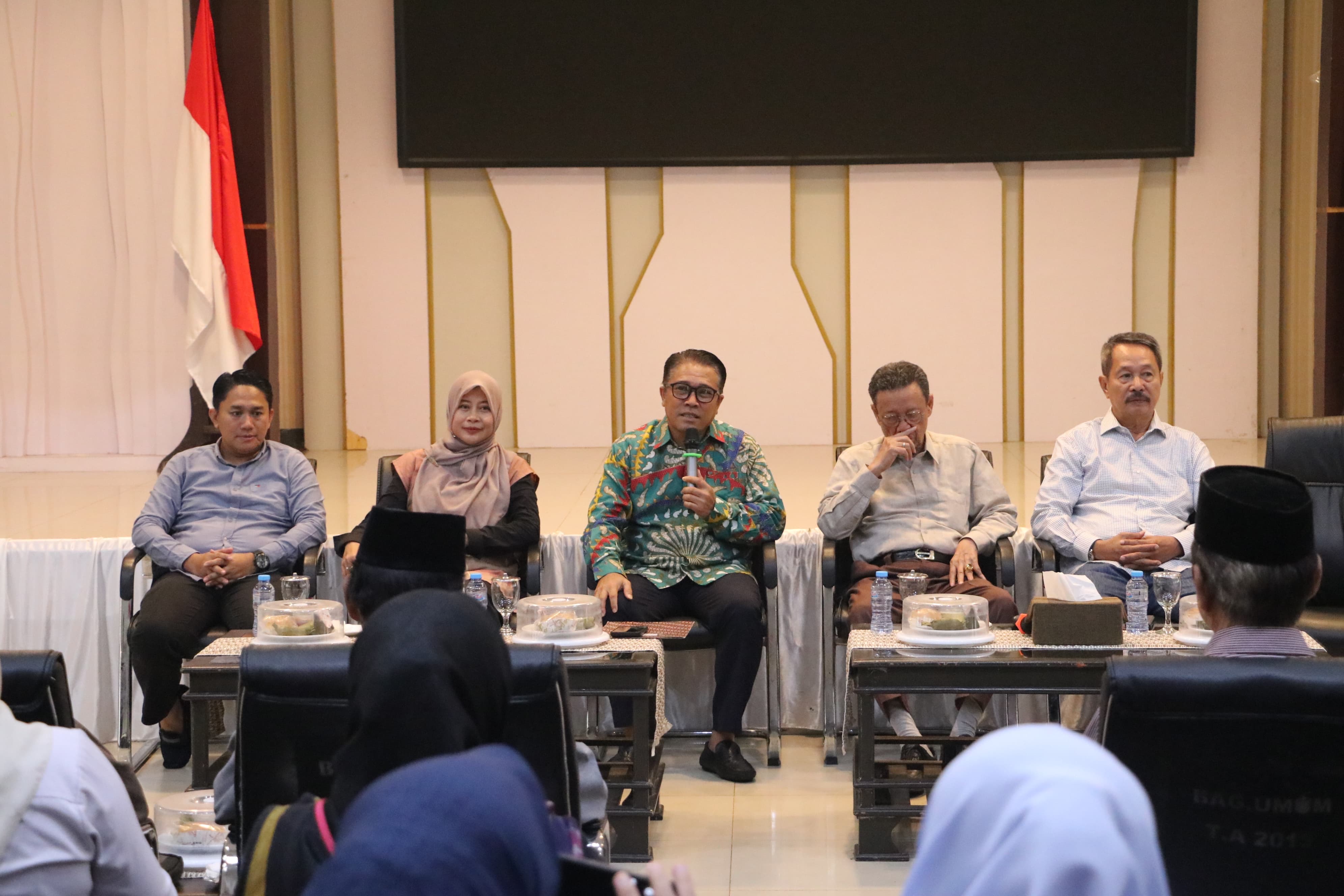 Jalin Silaturahmi ,Wabup Lutra Terima Kunjungan  Prof. Ryaas Rasyid 