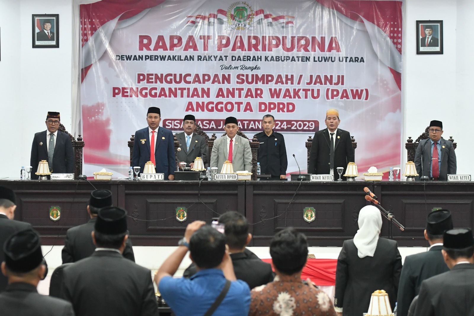 Bupati Lutra Hadiri Rapat Paripurna Pengucapan Sumpah Anggota DPRD PAW Sisa Masa Jabatan 2024–2029 