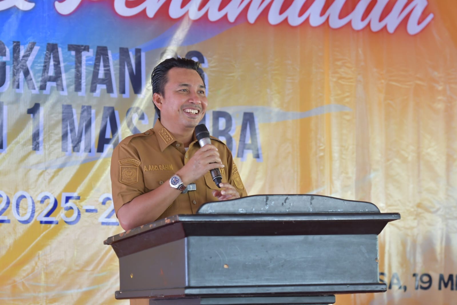 Hadiri Penamatan  Smp N 1 Masamba Andi Rahim Ajak Pelajar Jauhi Narkoba Dan Pergaulan Bebas