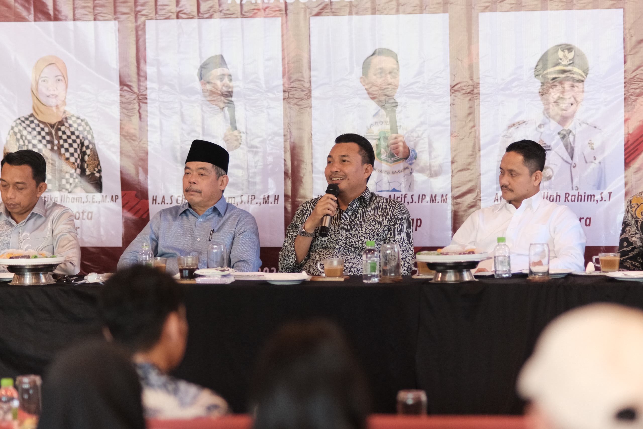 Jadi Narasumber Seminar Kebangsaan, Andi Rahim Dorong Pemuda Berkarir di Daerah