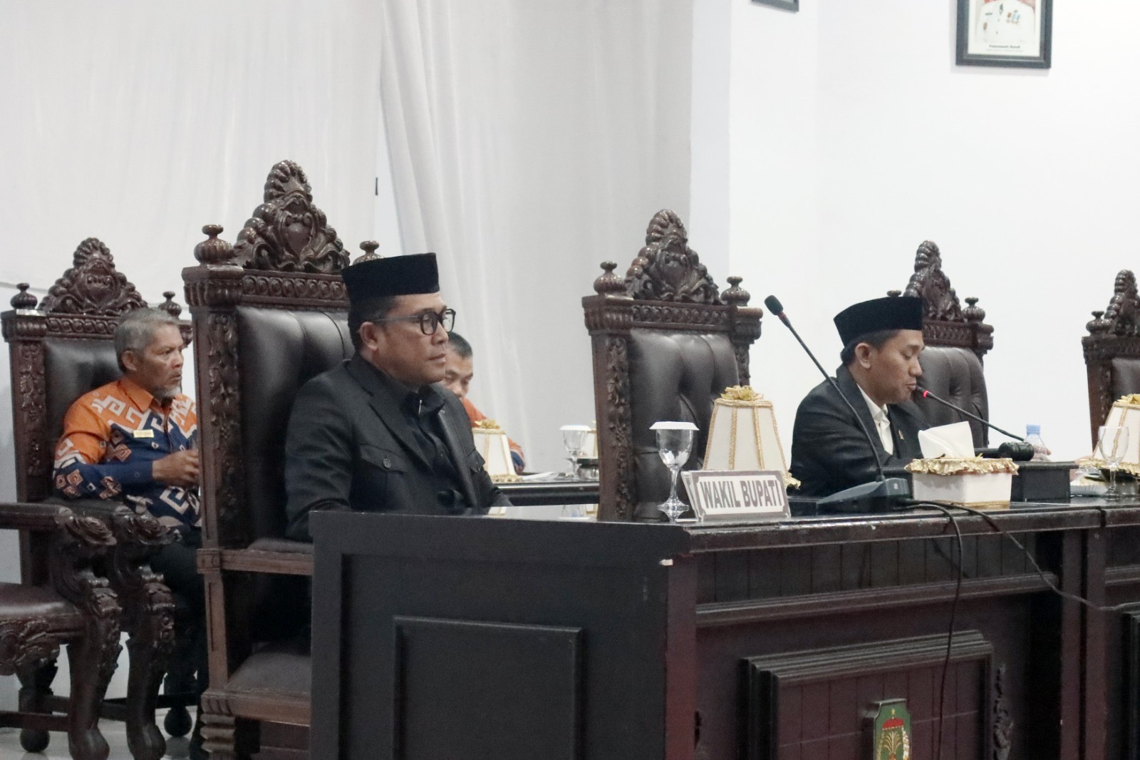 Dukung Kesepakatan Anggaran, Wabup Lutra Hadiri Sidang Pendapat Akhir Fraksi RAPBD Perubahan TA.2026