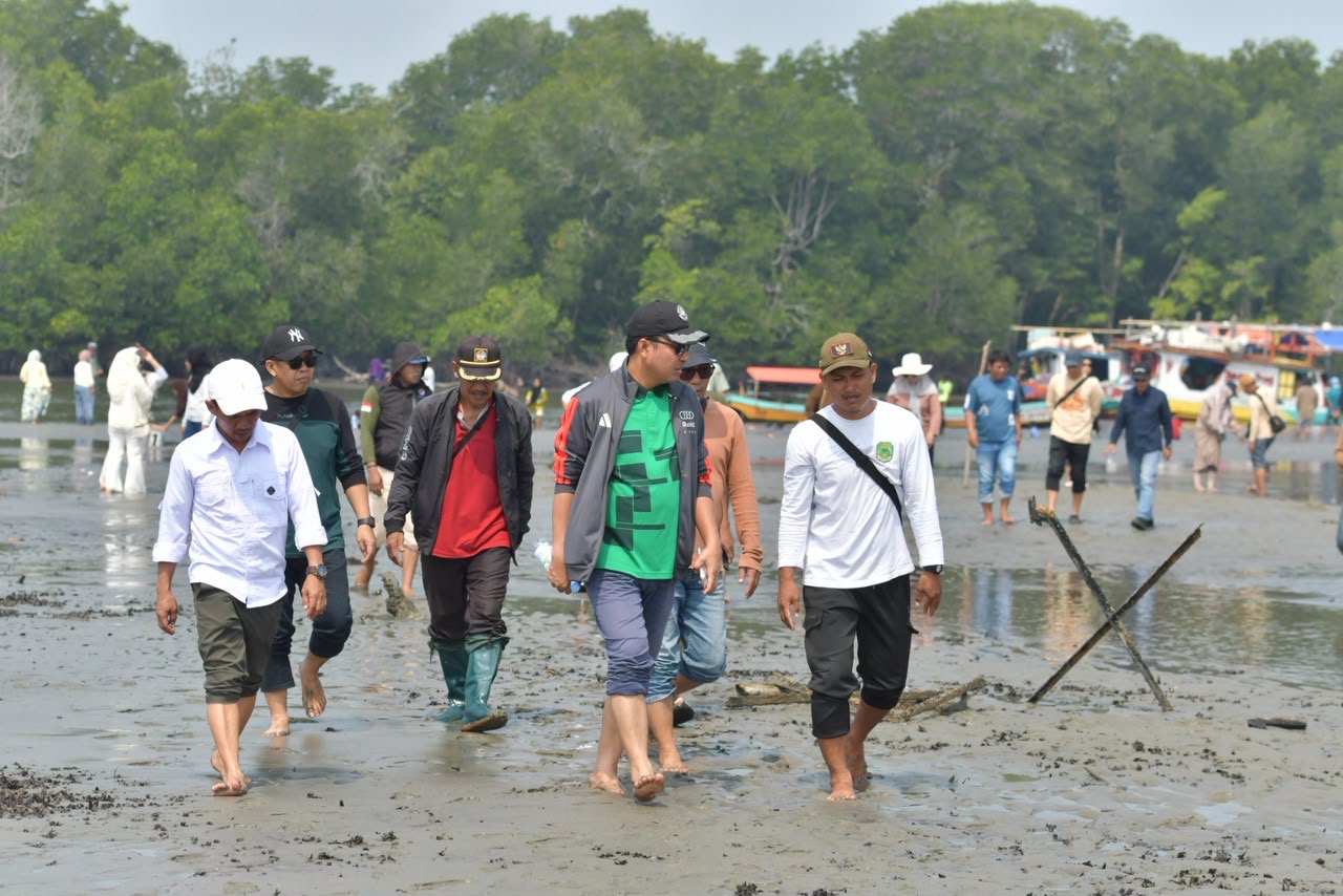 Pesta Laut Takalala, Bupati Lutra Pacu Takalala Jadi Kampung Nelayan Tradisional